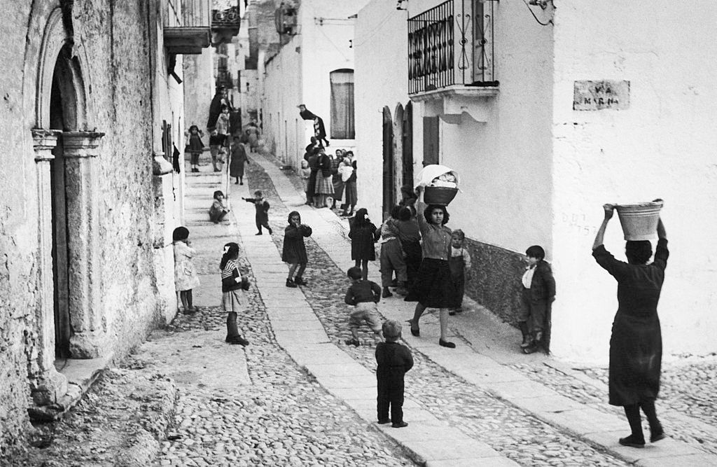 #48 Gargano Street Life, 1960s.