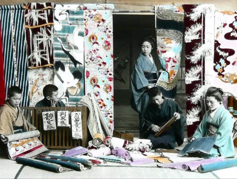 #20 Kimono silk store in old Japan