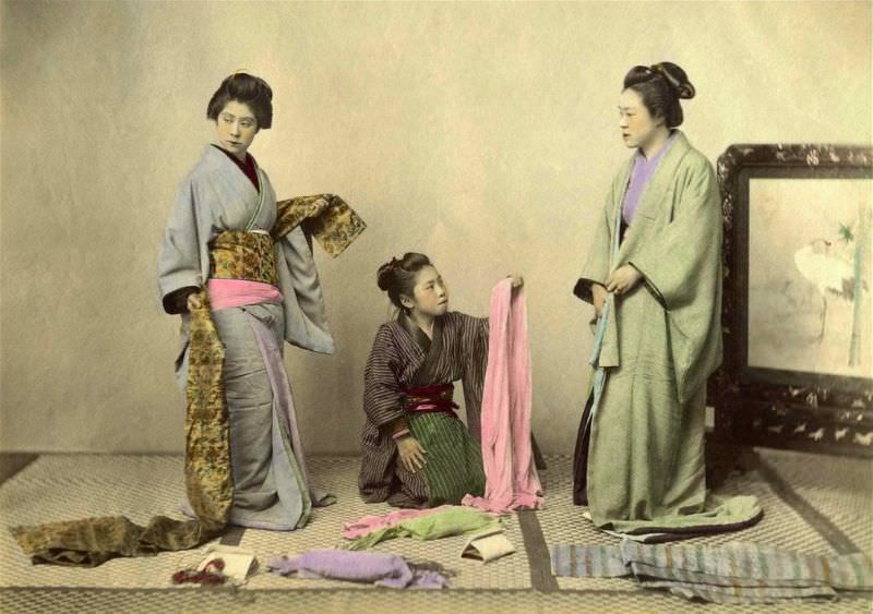 #30 Two geisha still can’t decide what to wear after three hours in the dressing room