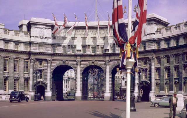 #14 Admiralty Arch, The Mall, 1967