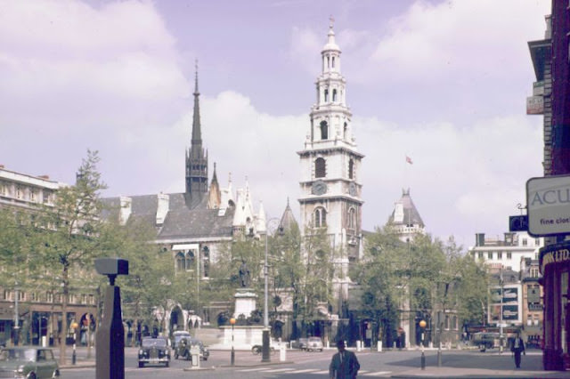 #20 Royal Law Courts, 1967