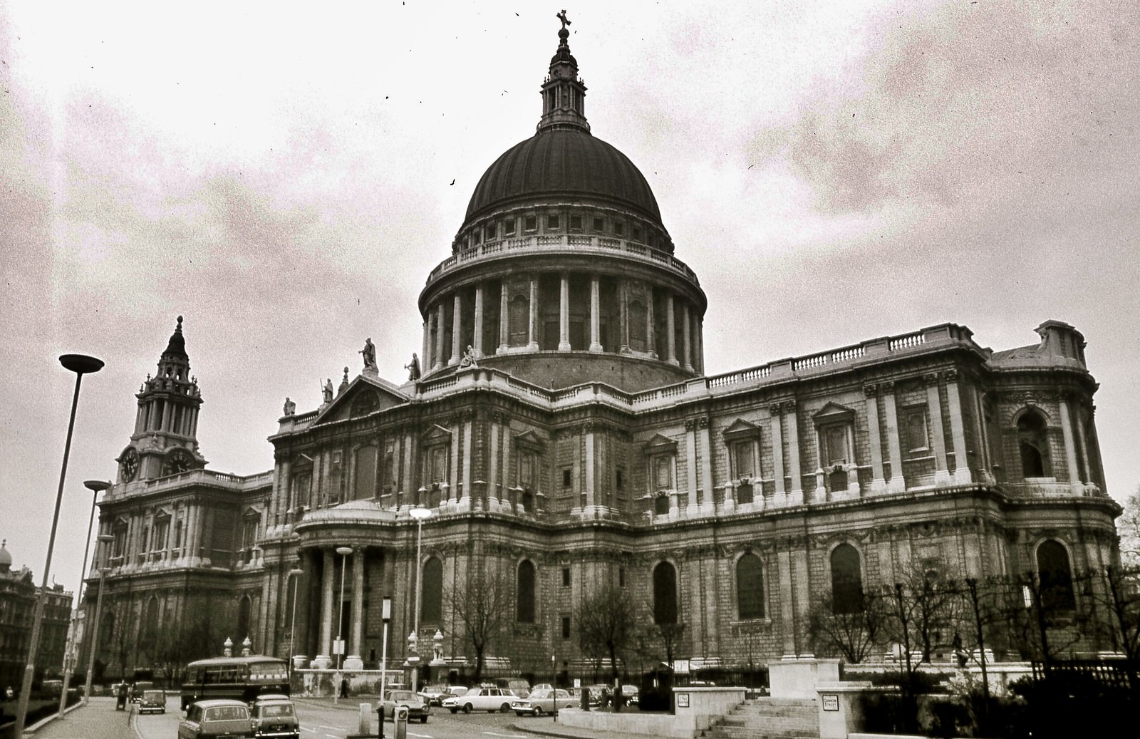 #17 St. Paul´s Cathedral, London, February 1971
