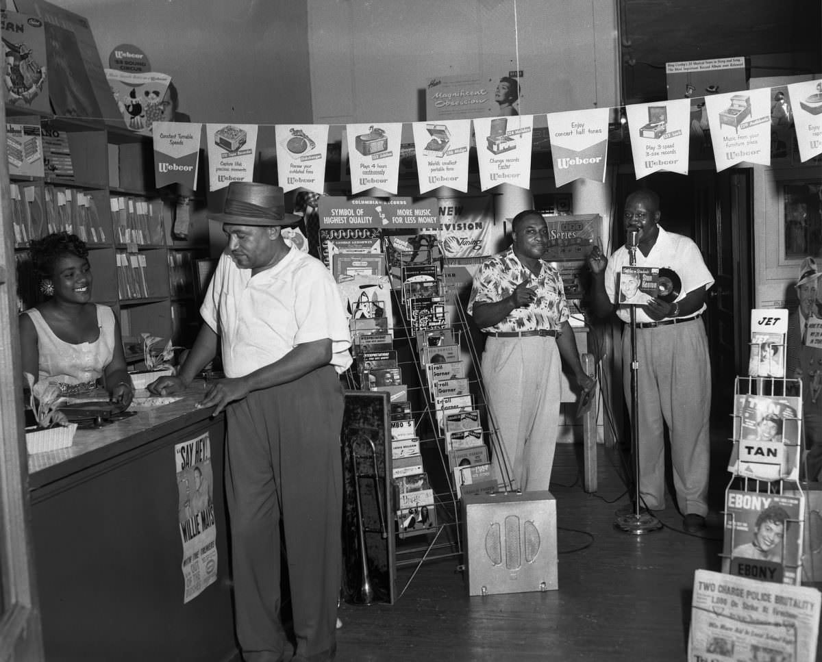 #5 A Memphis record store in the summer, 1954
