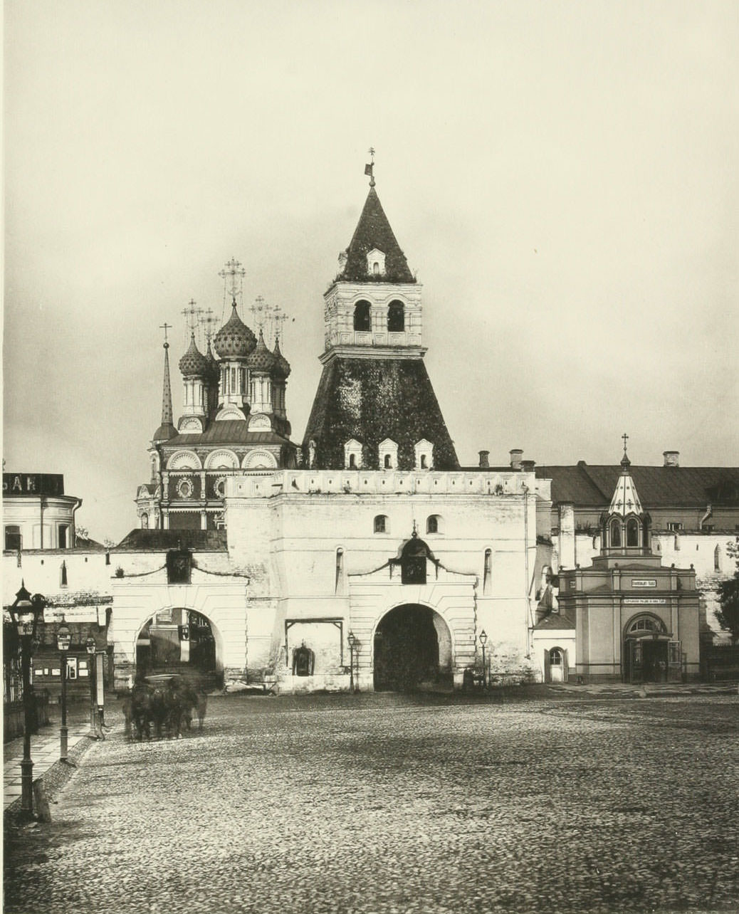 #17 Ilyinsky Gate, 1880s.