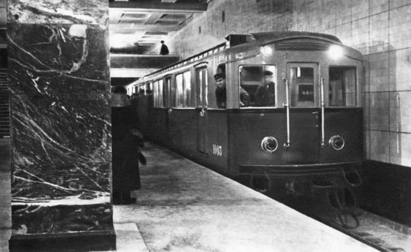 #32 Train on the subway station Sokolniki, Moscow, 1935