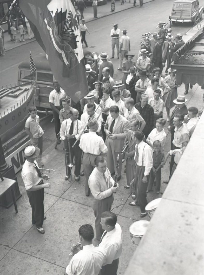 #24 A scene from the Bond Sales Drive by the Army, Navy, and Civic Clubs, on 6th Avenue N in downtown Nashville.