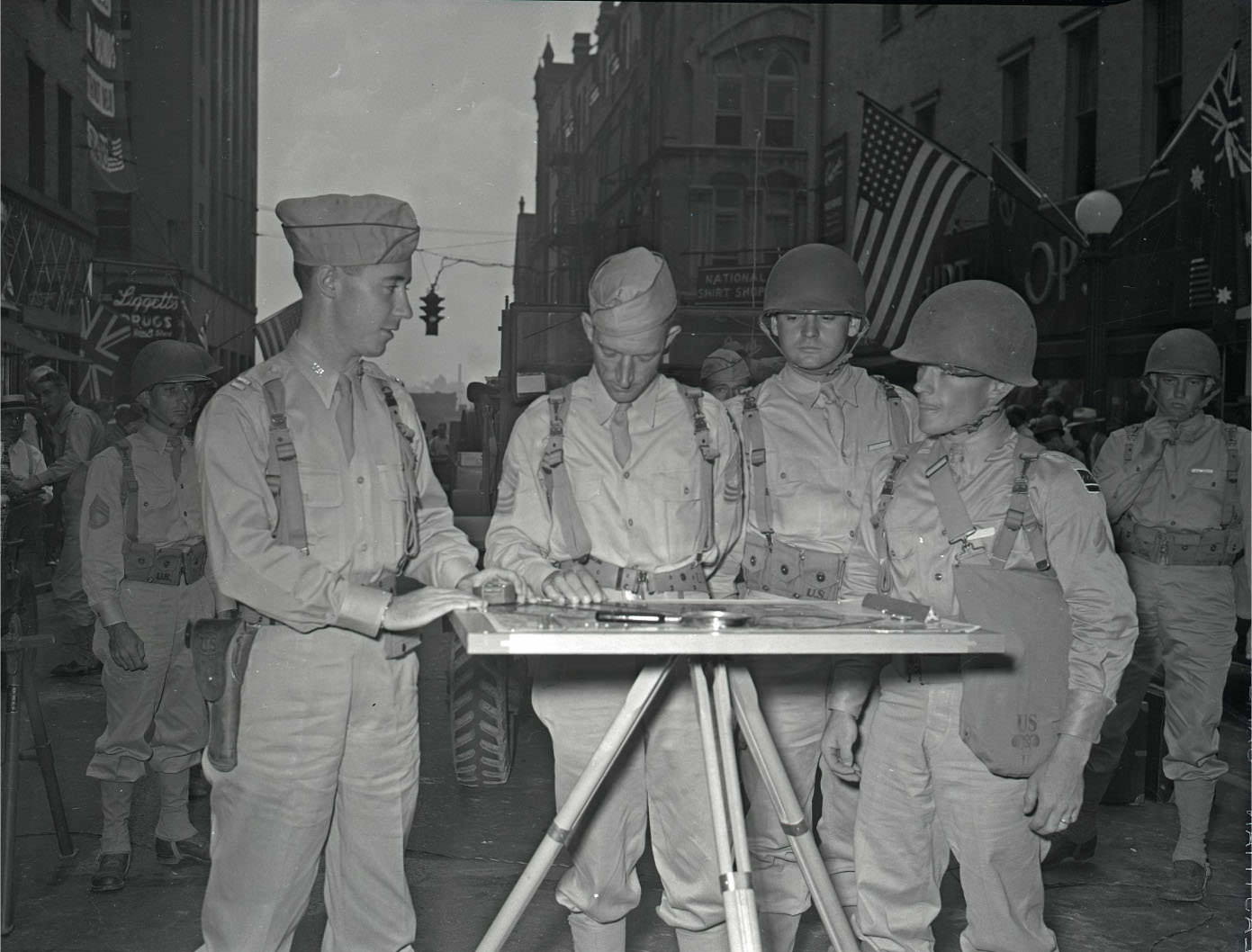 #1 A scene from the Bond Sales Drive by the Army, Navy, and Civic Clubs, in downtown Nashville.