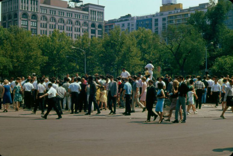 #16 New York street scene, June 1966