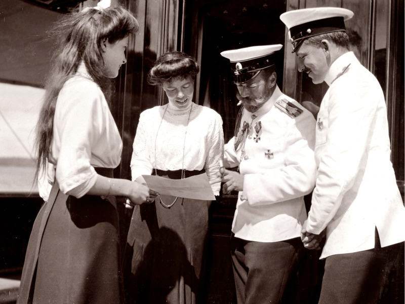 #4 A beautiful photo, shot on the imperial yacht of Nicolas II, .1910s.