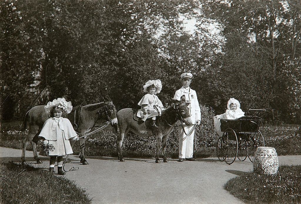 #44 Grand Duchesses Olga, Tatiana, and Maria of Russia, Tsarskoye Selo, Russia.