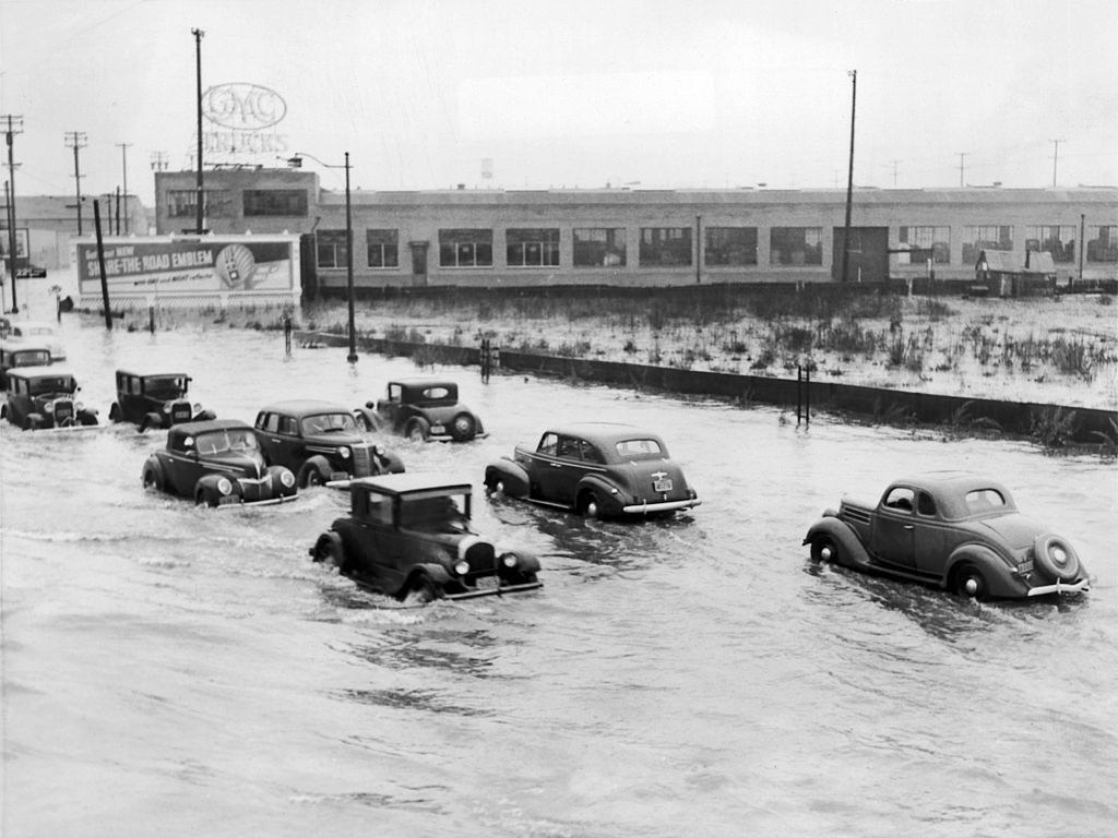 #16 Car Traffic on a Flooded Road in Oakland, 1940s.