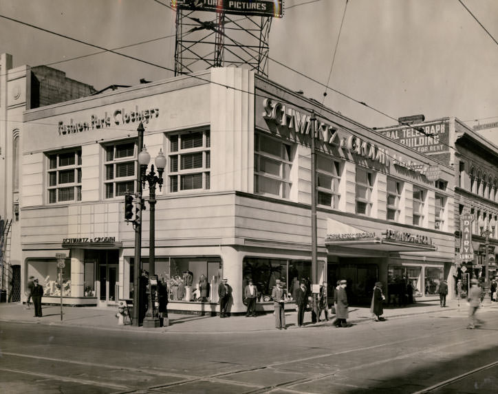 #56 Schwartz & Grodin building, southwest corner of 12th Street and Broadway, 1940s