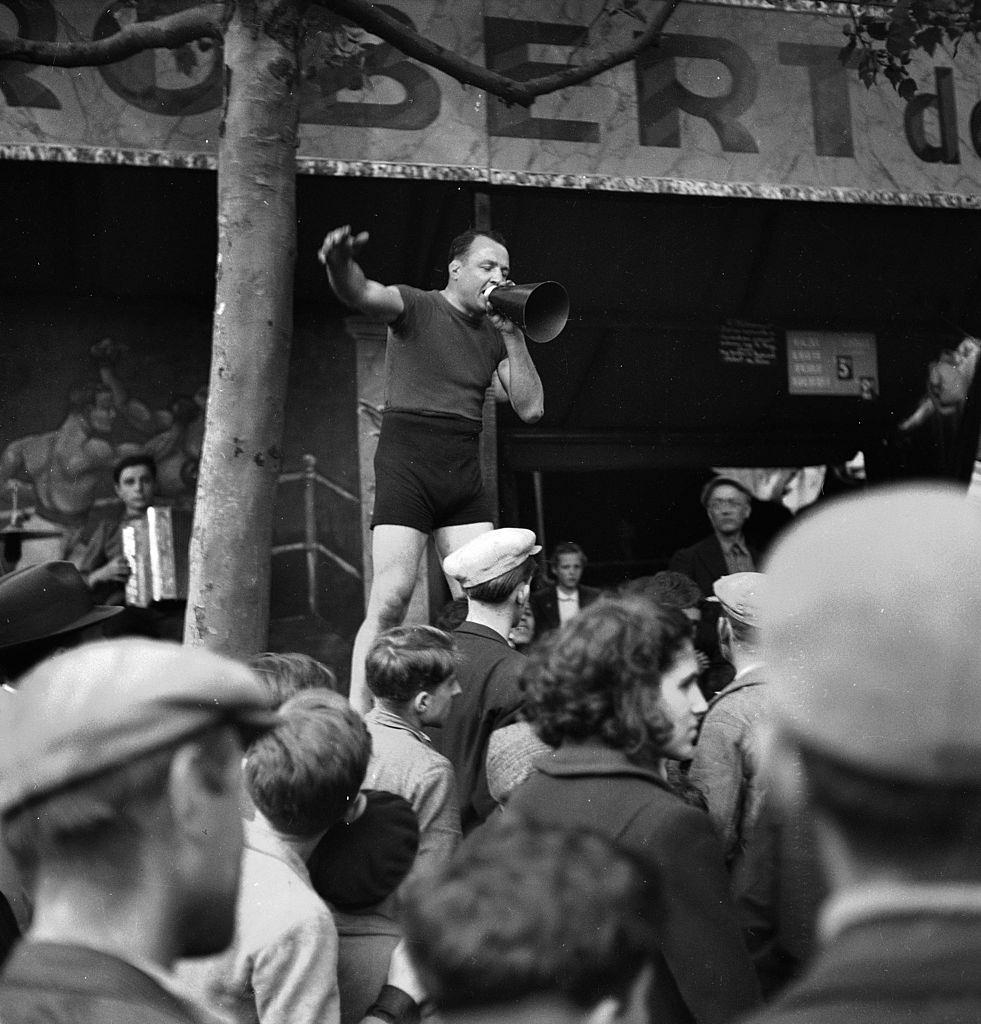 #26 Fun fair, 1935