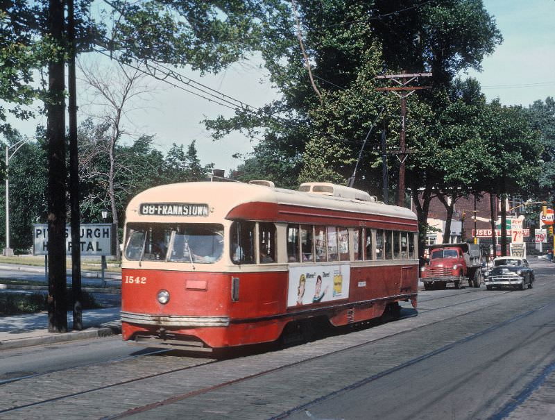#40 A #88 Frankstown car on Frankstown Ave. between Finley and Washington Blvd. in front of Pittsburgh Hospital, Pittsbirgh, PA. on June 26, 1965