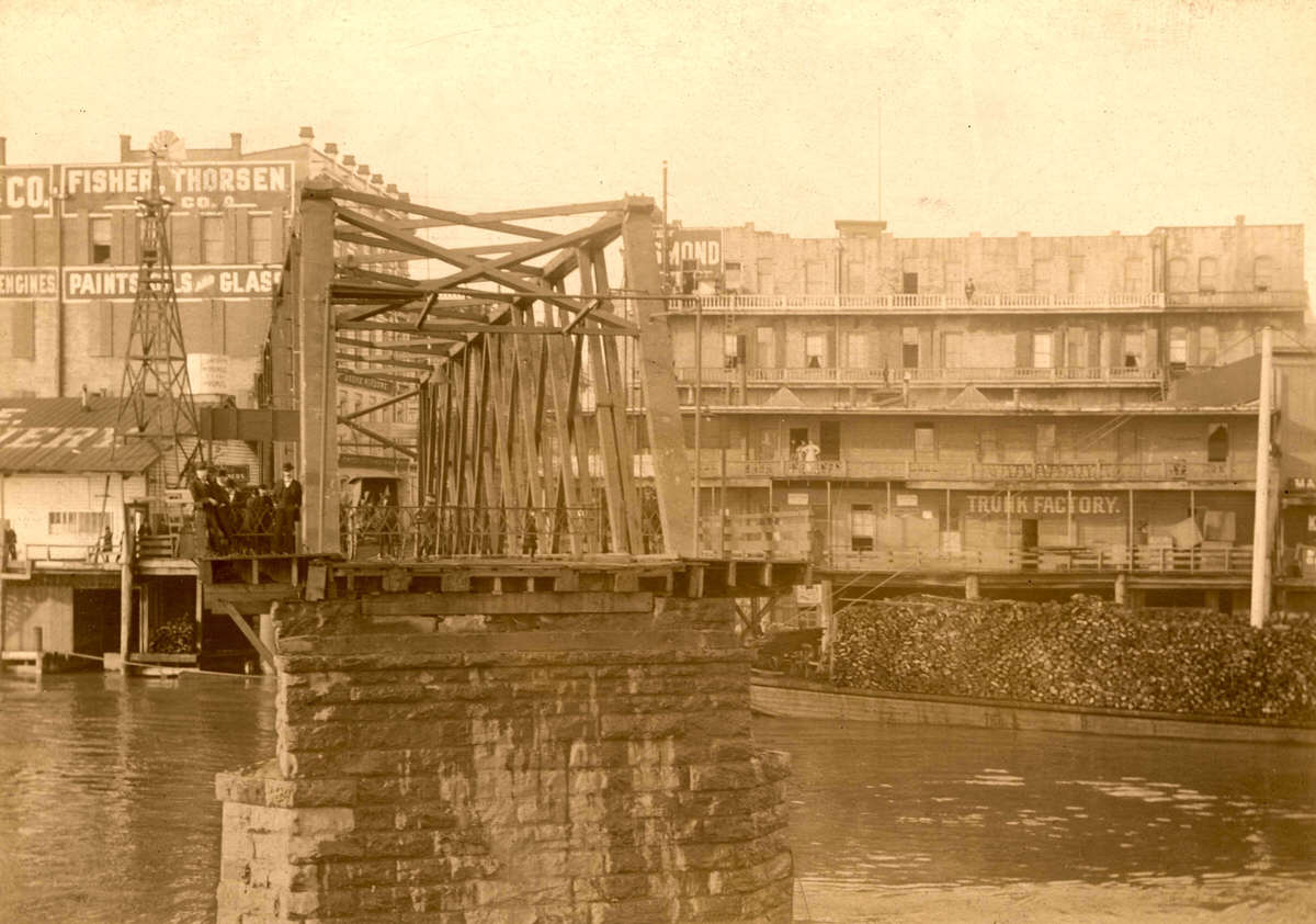 #7 Morrison Bridge, 1900