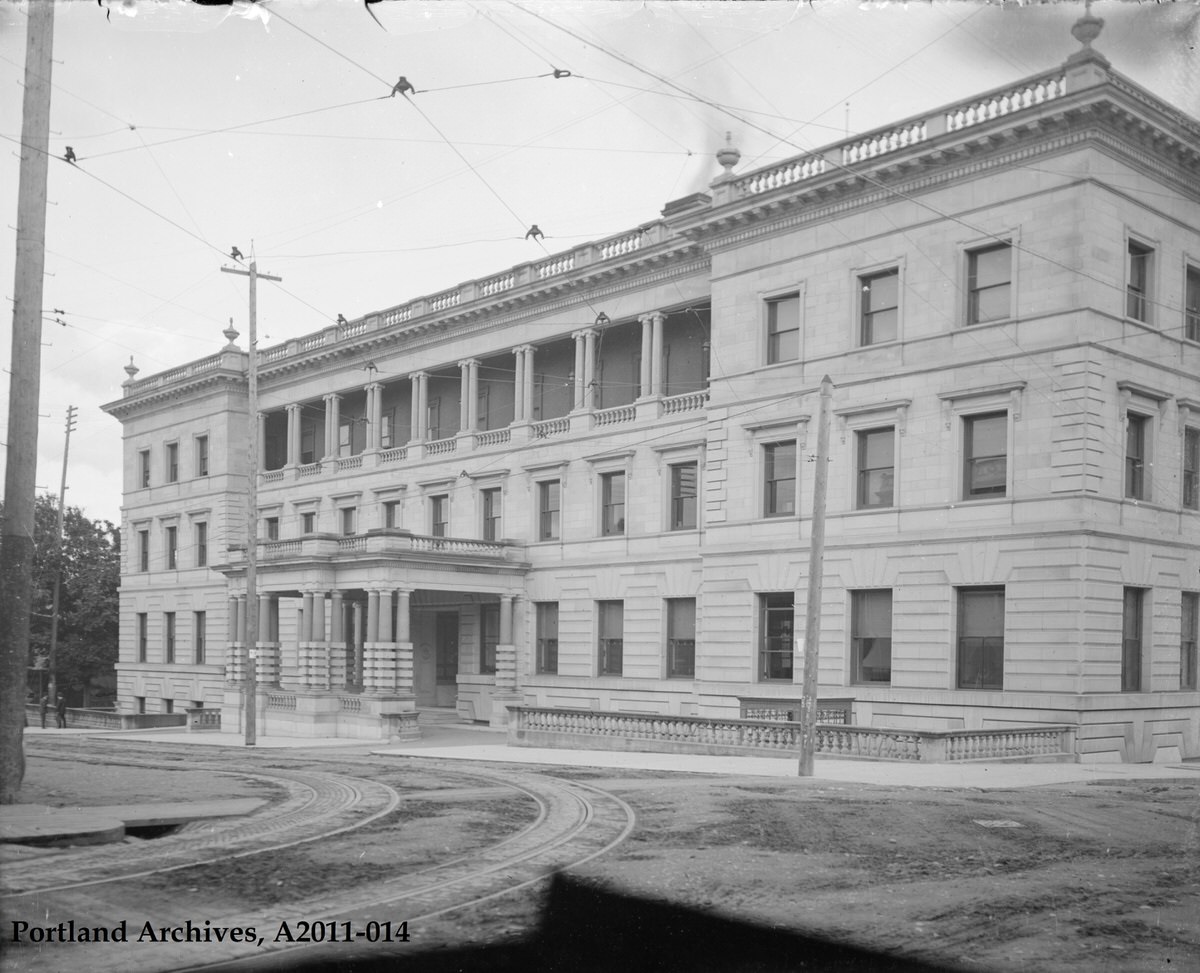 #61 City Hall, 1905