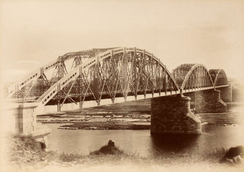 #26 Railway bridge over the Velikaya River (Riga Bridge), side view after the end of construction, May 26, 1889