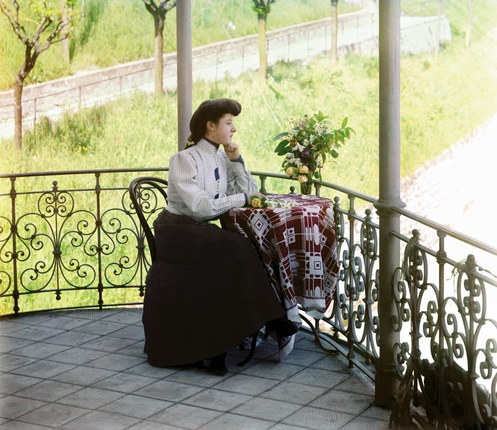 #6 Unknown woman. Presumably Ekaterina, a daughter of Sergey Prokudin-Gorsky, 1908