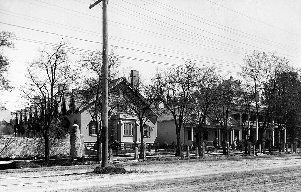 #44 Mansions in the main street, Salt Lake City, 1910s.