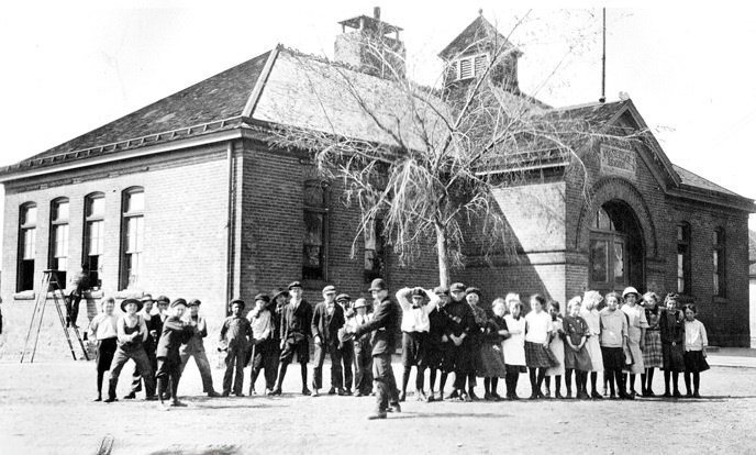 #7 Bonneyville School, 1916