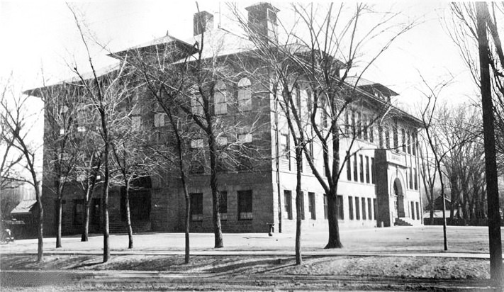 #33 Grant School, 1916
