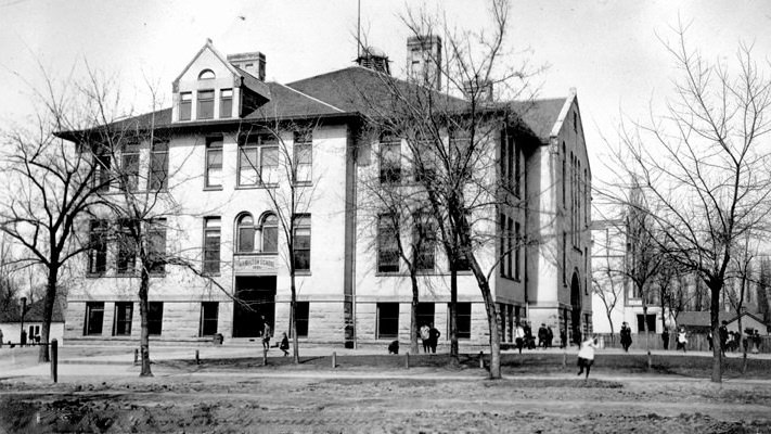 #34 Hamilton School, 1916