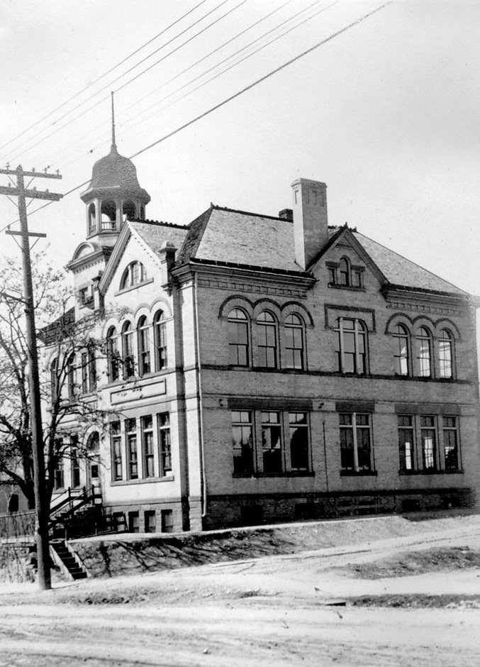 #39 Irving School, 1916