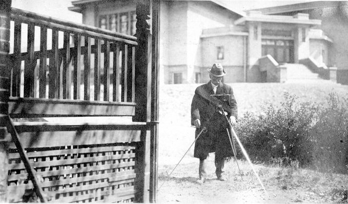 #59 Newell Beeman, the artist, 1916