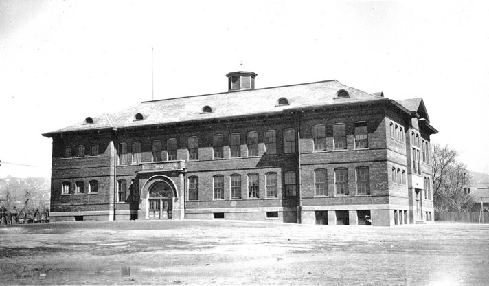 #71 Riverside School, 1916