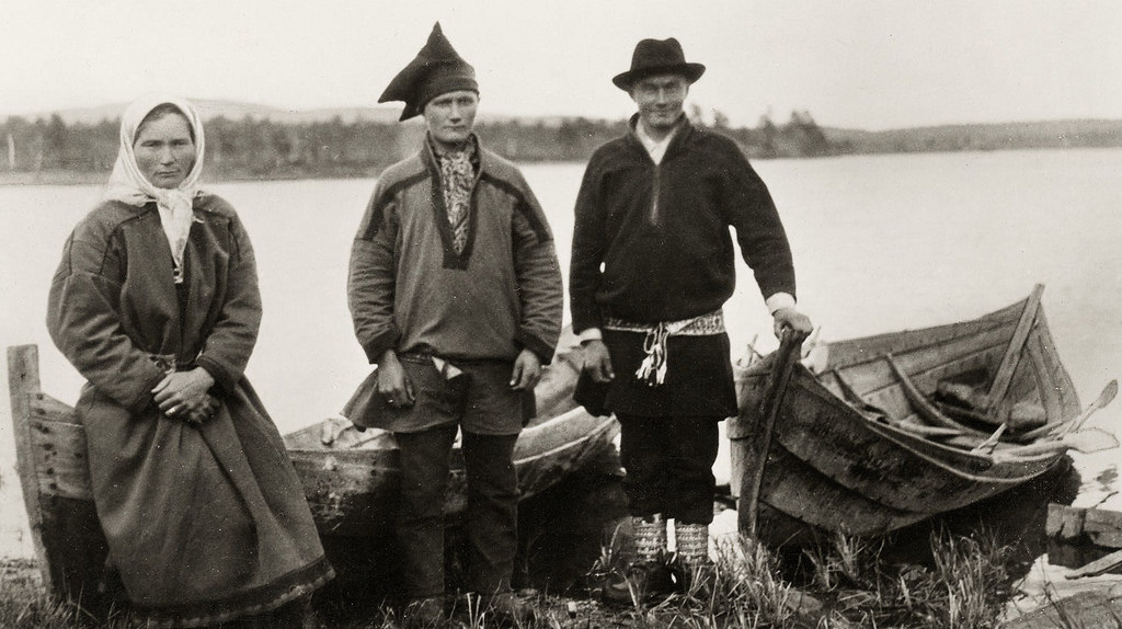 #15 Anares, Enare or Inari Finland Sami family with boats. 1900