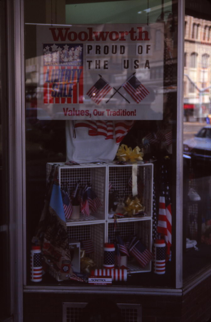 #6 Woolworth display, Shreveport, 1990s