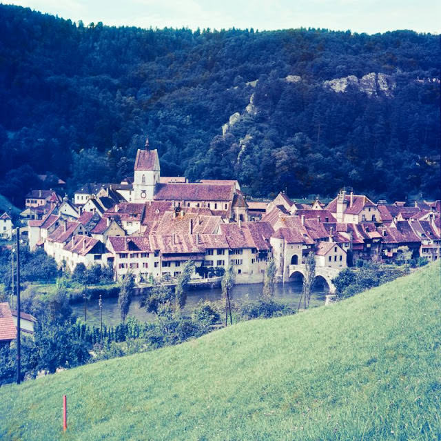 #29 St Jean Bridge and the village, Saint-Ursanne, 1950s