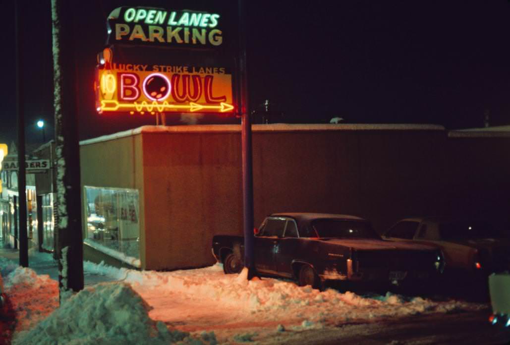 #34 Lucky Strike Lanes, 1975