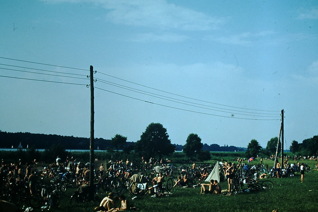 #39 Crowds at Wannsee- Berlin, Germany, 1953