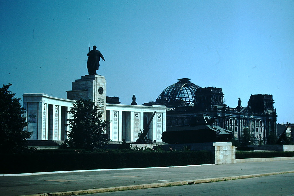 #72 Russian Memorial & Reichstag- Berlin, Germany, 1953- Germany