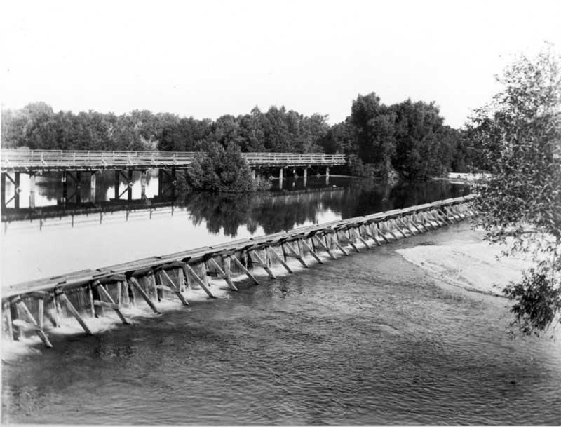 #64 Pioneer Canal weir, 1880s