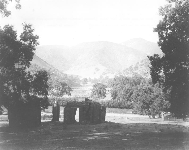 #67 Ruins of band stable, Fort Tejon, 1880s