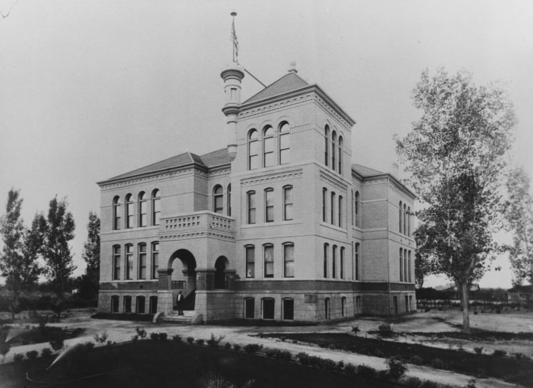 #24 Kern County Union High School, 1895