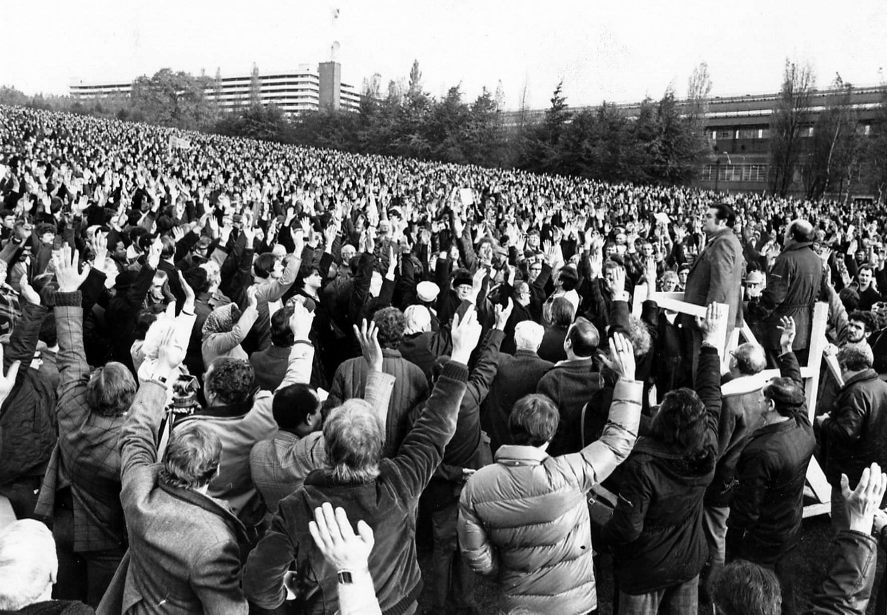 #9 Rover workers take a ballot at Longbridge, 20th October, 1980.