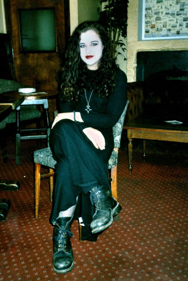 #6 Jenny (“I’m definitely not a goth!”), white-faced at the Prince George, Trafalgar Street, 30th July 1994