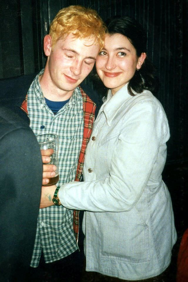 #33 Unidentified couple at the Richmond, August 1994