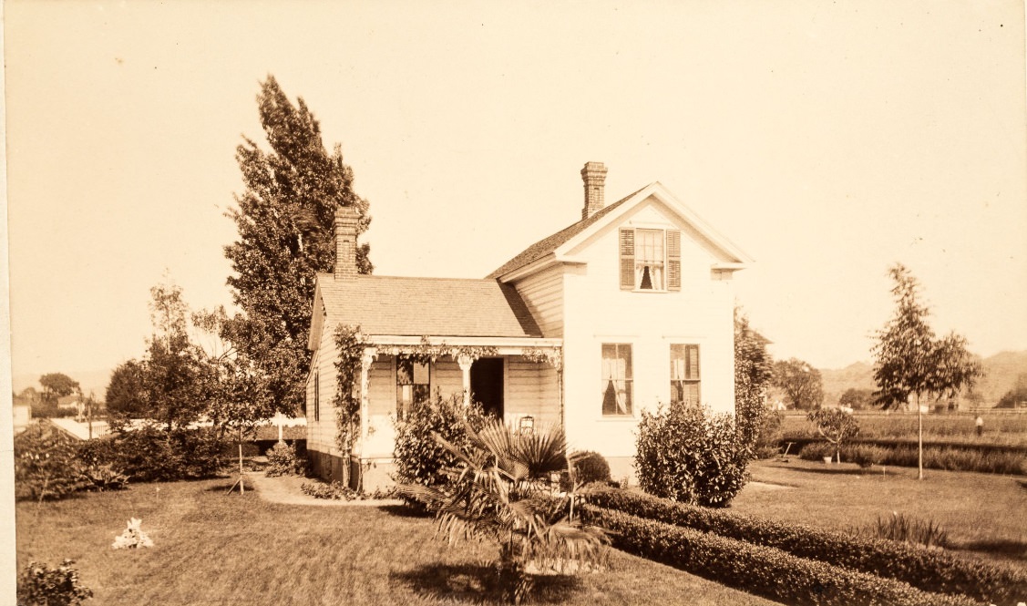 #1 Early picture of Luther Burbank’s old home 1884