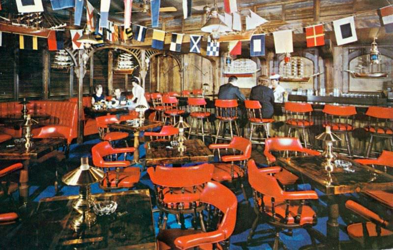 #2 Kon-Tiki Ports Restaurant, Sheraton-Chicago Hotel at 501 North Michigan Avenue, Chicago