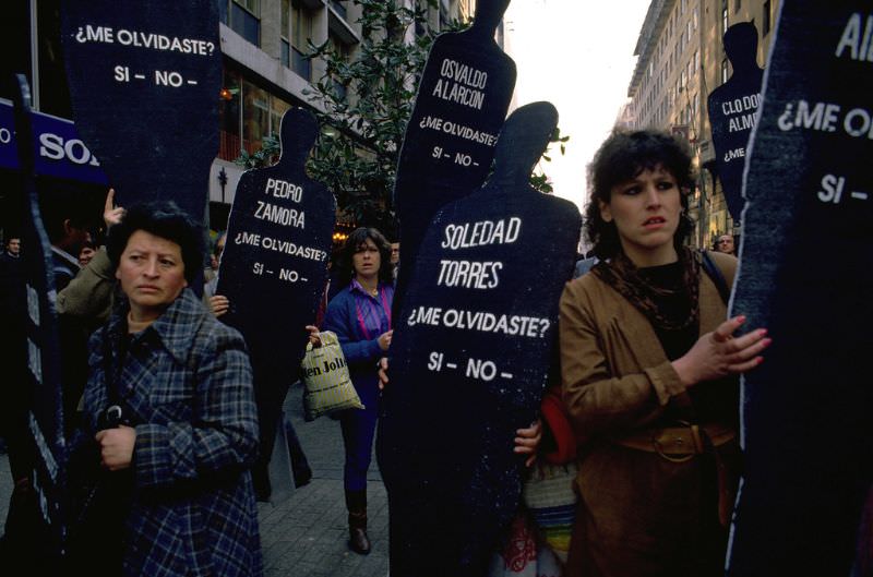 #24 Human rights rally, Santiago, 1988