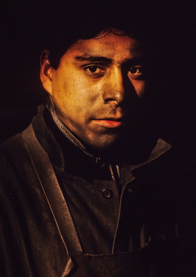 #45 Santiago. The silversmith, 1988