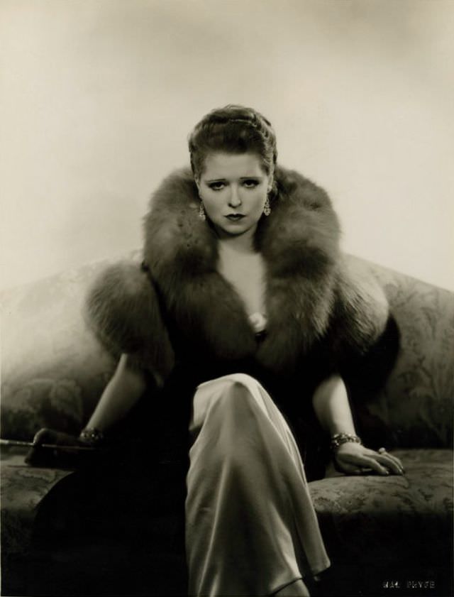 #14 Clara Bow