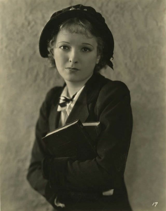 #40 Marian Nixon