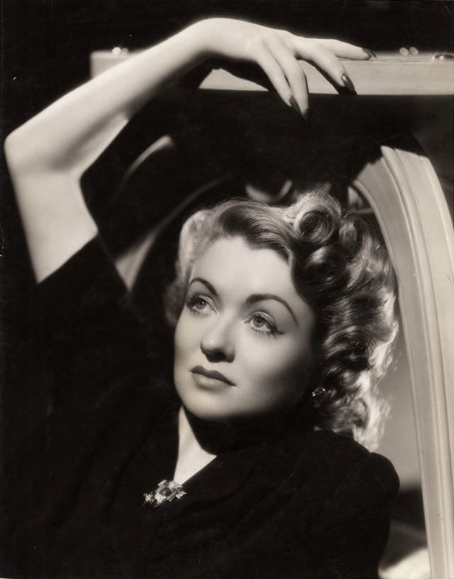 #2 Constance Bennett,1930s