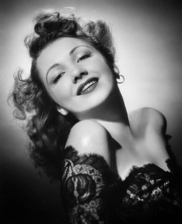 #30 Anne Baxter, 1943