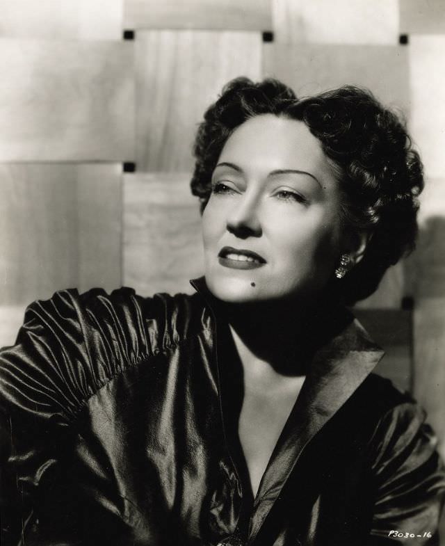 #38 Gloria Swanson, 1949